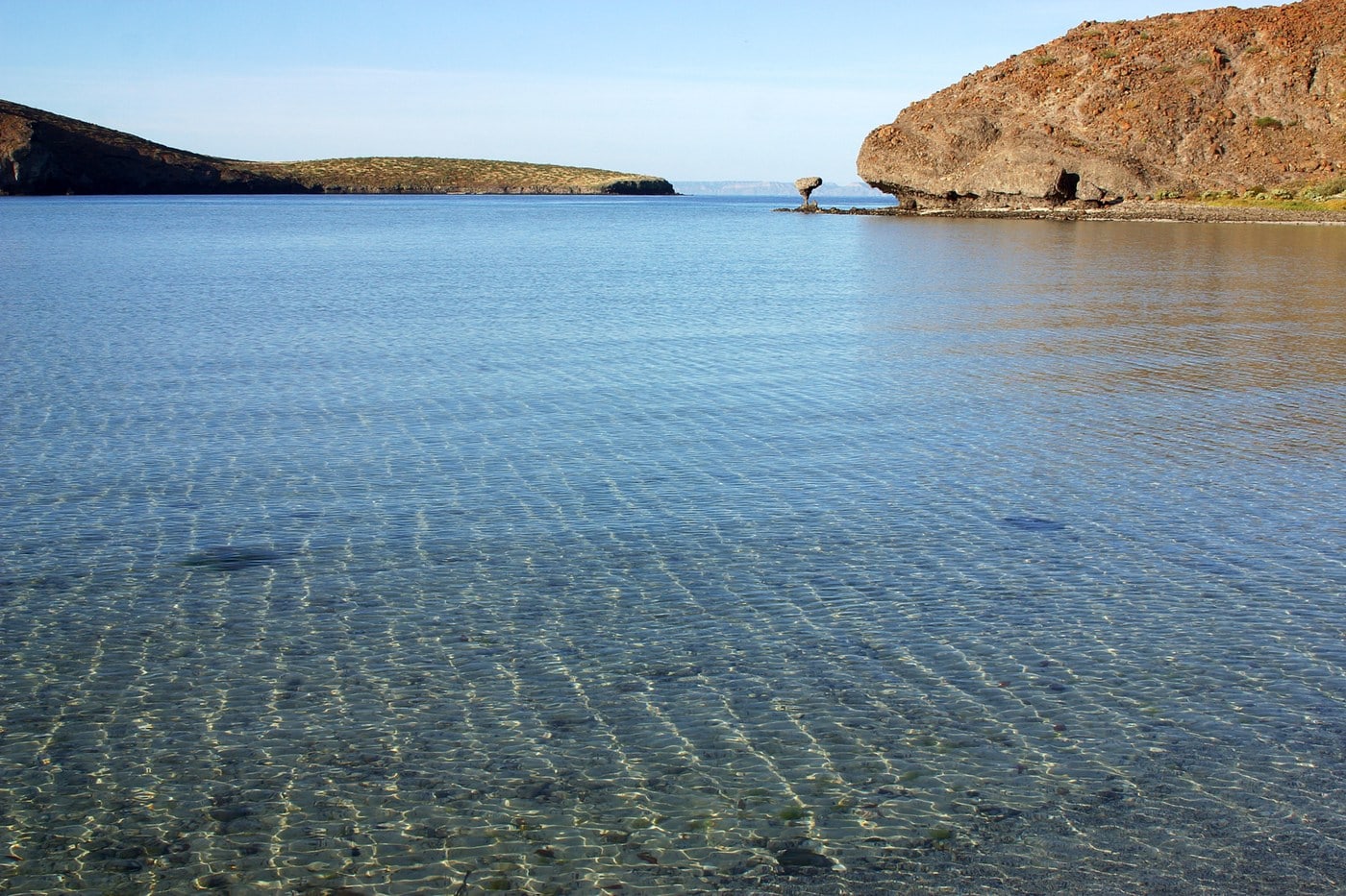 Rent a Car in La Paz and Have a Safe and Reliable Service